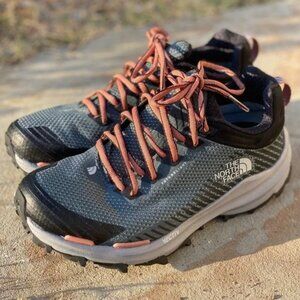 The North Face Future Light Vectiv sneaker black slate blue & peach trail ready